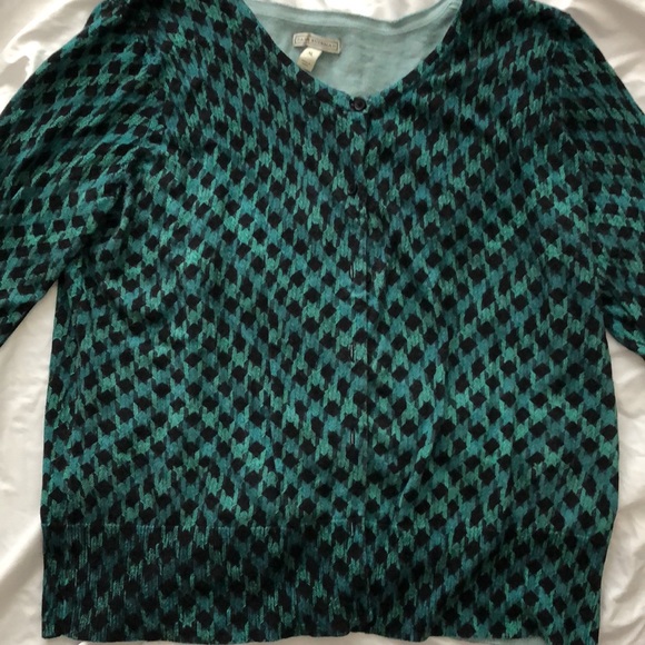 3/4 length Button-Up Patterned Cardigan - Picture 3 of 15